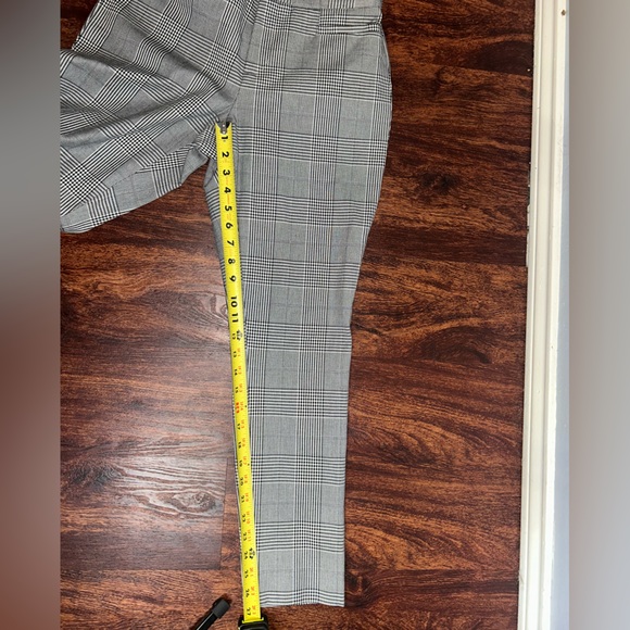 Banana Republic Women's 2 Black White Plaid Sloan Ankle Pants - Picture 4 of 11